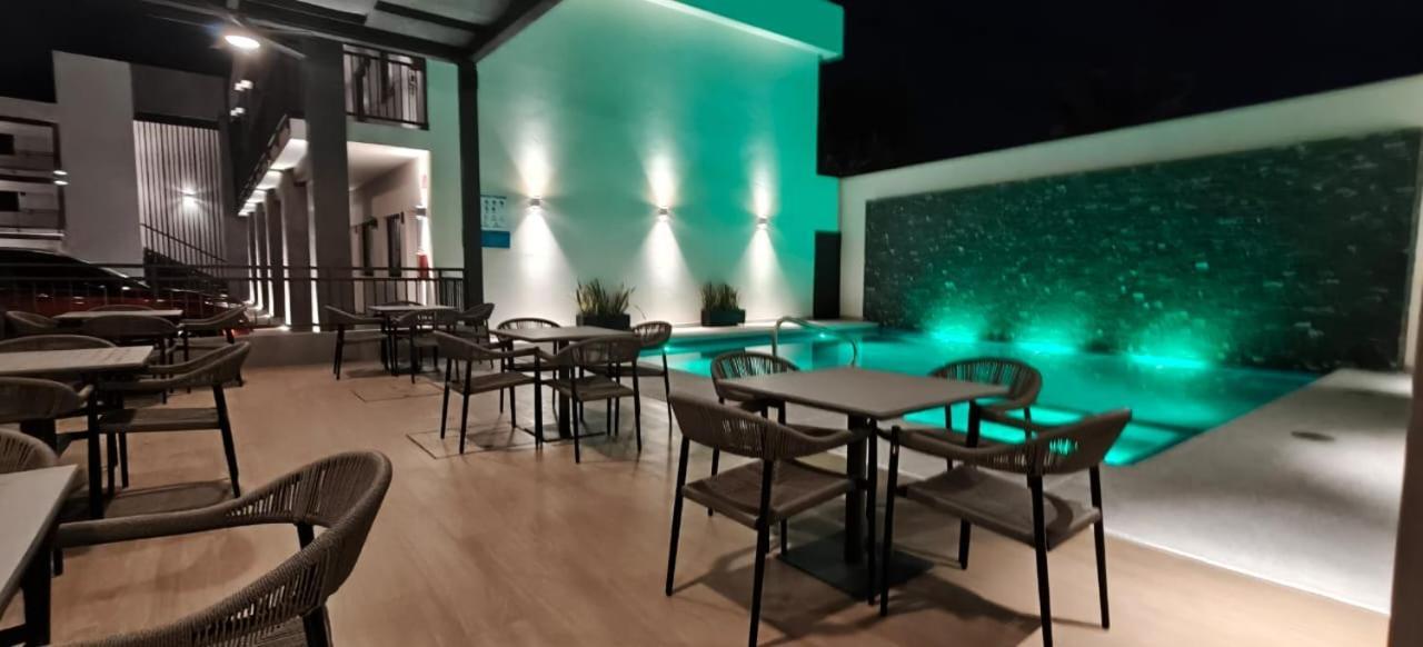Hotel Gran Avenida, Navojoa Bagian luar foto